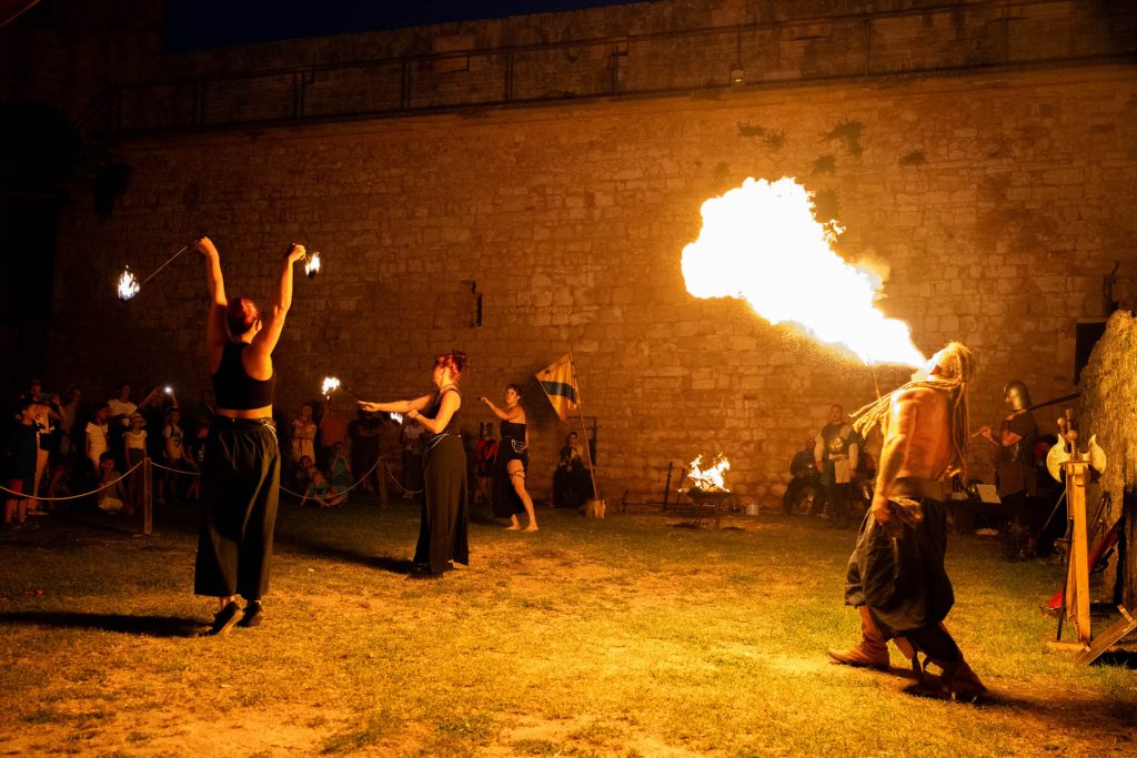 dragon's breath and dance - 049