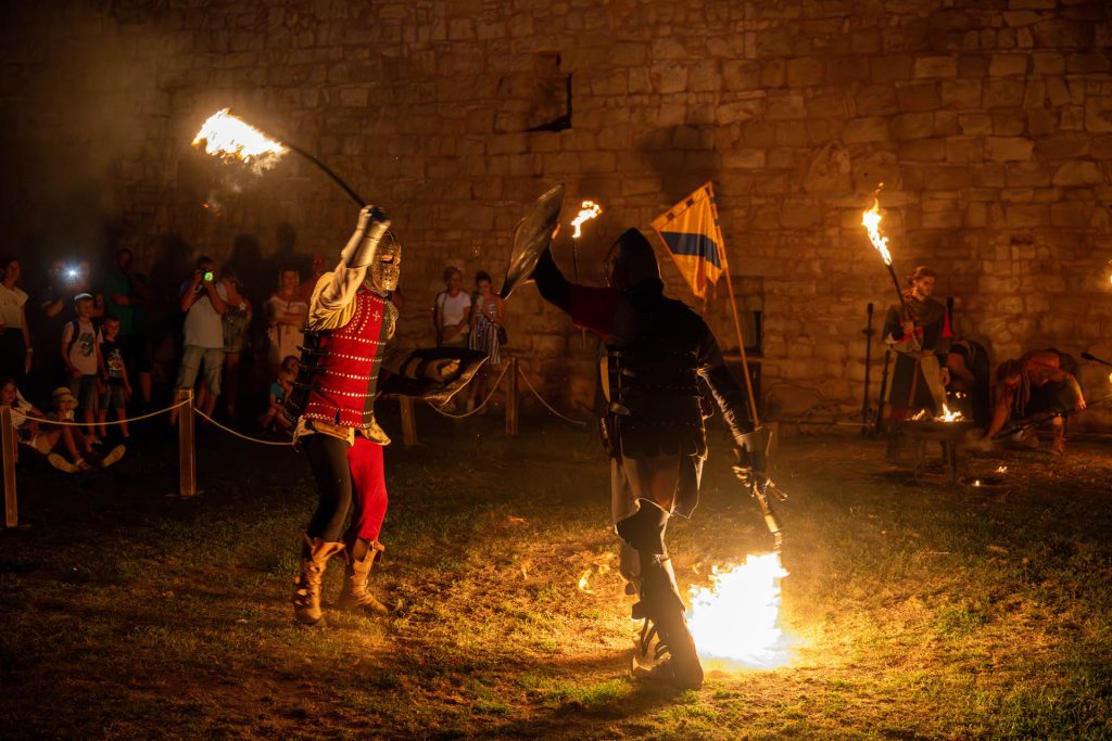 medieval nights - 242